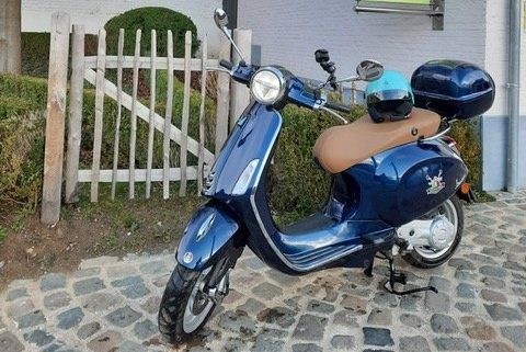 B&B Vlaamse Ardennen Vespa | B&B Dotter 17 - Op Weg Met De Vespa